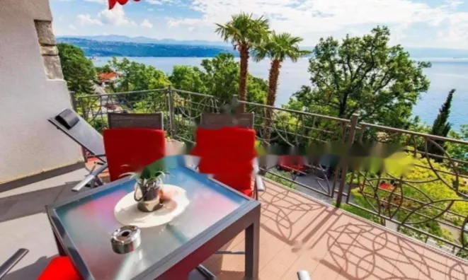 Недвижимость Четырёхкомнатная квартира в центре Опатии: 14