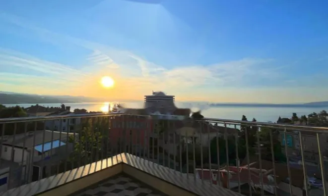 Недвижимость Трёхкомнатная квартира в центре: 16