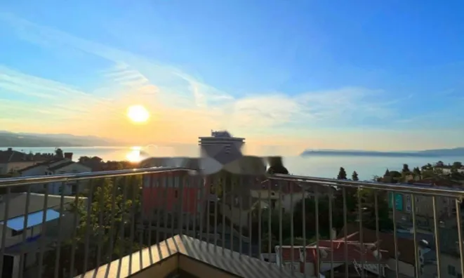 Недвижимость Трёхкомнатная квартира в центре: 17