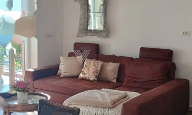 Недвижимость Трёхкомнатная квартира в центре: 5