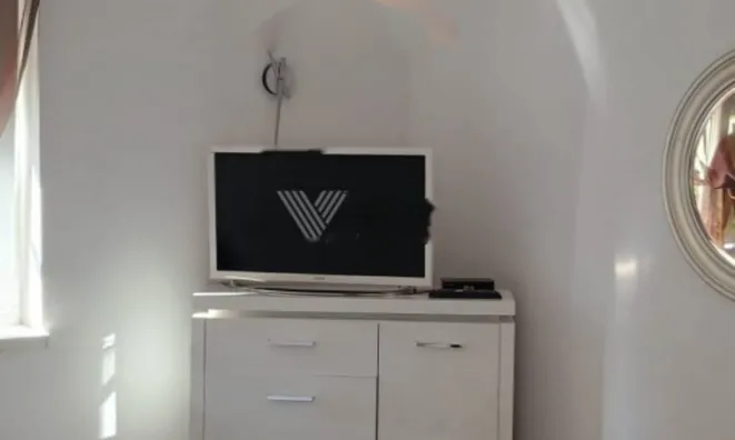 Недвижимость Трёхкомнатная квартира в центре: 12