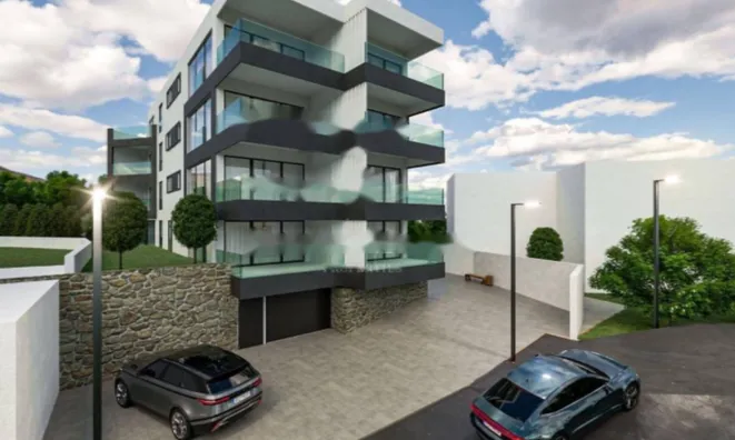 Недвижимость Трехкомнатная квартира Центр: 6