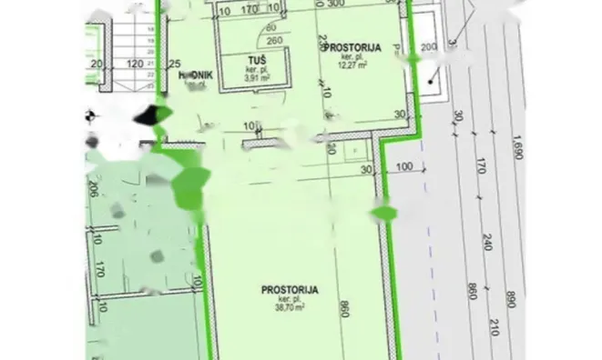 Недвижимость Трехкомнатная квартира в центре: 6