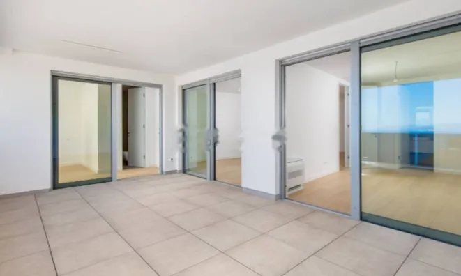 Недвижимость Трехкомнатная квартира в центре Опатии: 8