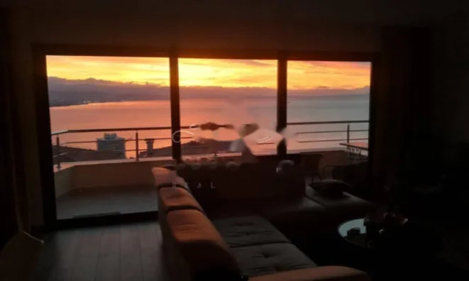 Недвижимость Двухкомнатная квартира в Центре: 19