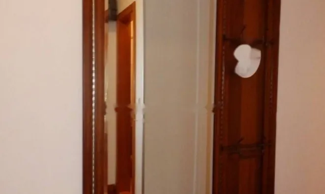 Недвижимость Трехкомнатная квартира в центре: 5