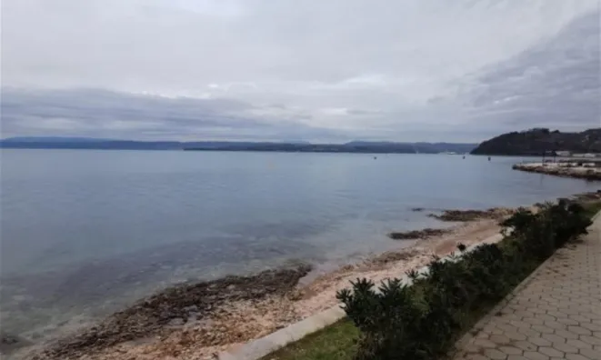 Недвижимость Дом, Изола: 3