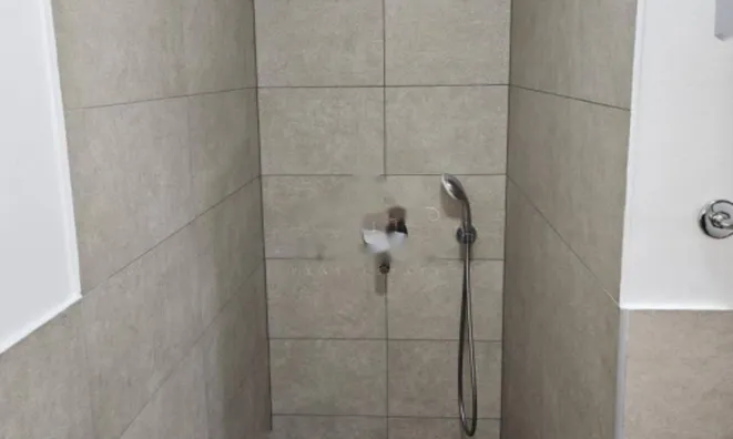 Недвижимость Трехкомнатная квартира на западной стороне, Опатия.: 25