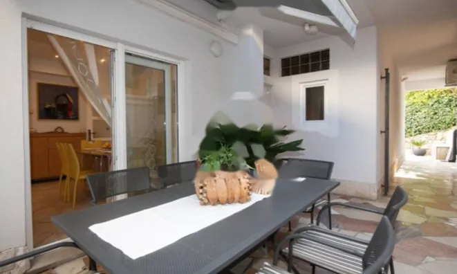 Недвижимость Четырехкомнатная квартира в центре Опатии: 11