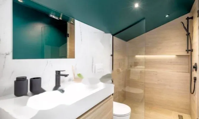 Недвижимость Трехкомнатная квартира, Центр: 6