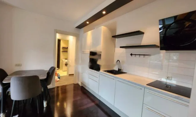 Недвижимость Трёхкомнатная квартира в центре: 10