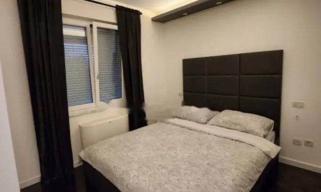 Недвижимость Трёхкомнатная квартира в центре: 13