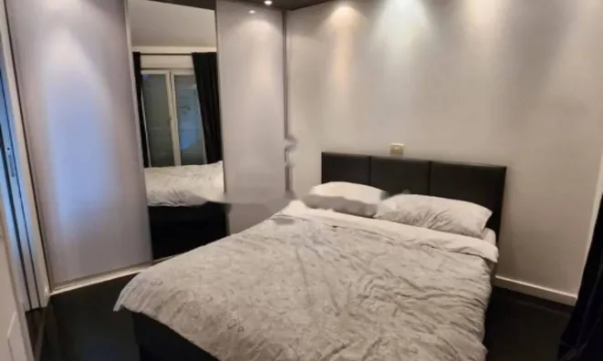 Недвижимость Трёхкомнатная квартира в центре: 14