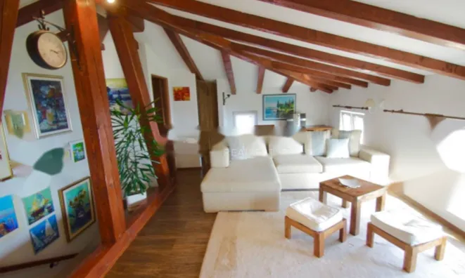 Недвижимость Трёхкомнатная квартира, Центр: 1