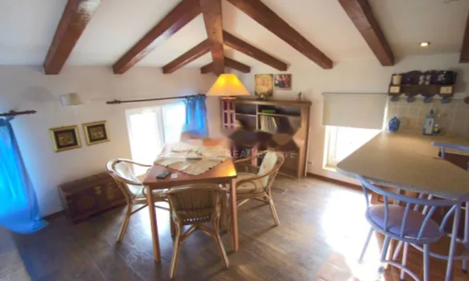 Недвижимость Трёхкомнатная квартира, Центр: 2