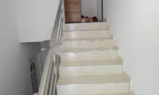 Недвижимость Трёхкомнатная квартира, Центр: 14