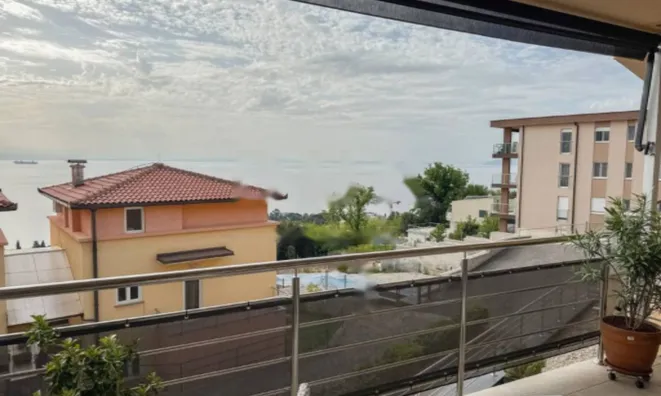 Недвижимость Двухкомнатная квартира в центре Опатии: 2