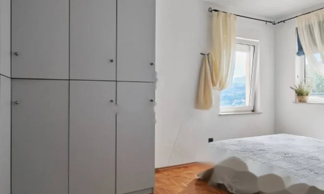 Недвижимость Двухкомнатная квартира в центре: 19