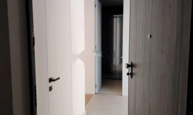 Недвижимость Трехкомнатная квартира, Центр: 6