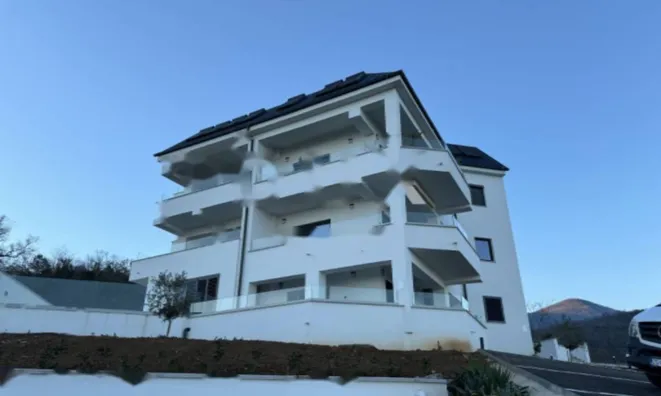 Недвижимость Трёхкомнатная квартира в Центре: 1