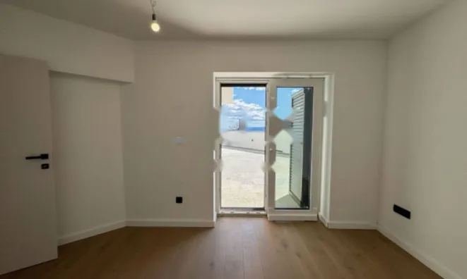 Недвижимость Трёхкомнатная квартира в Центре: 10