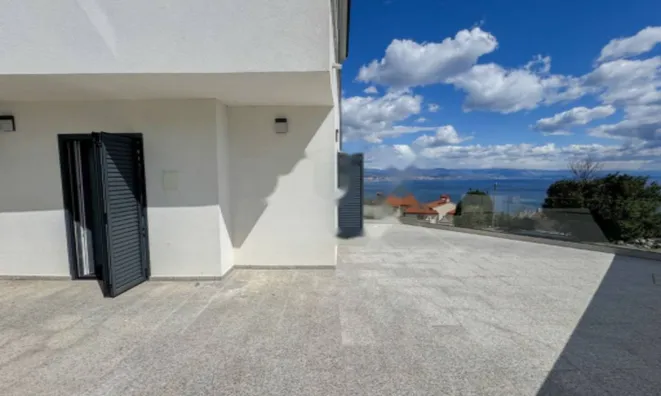 Недвижимость Трёхкомнатная квартира в Центре: 12