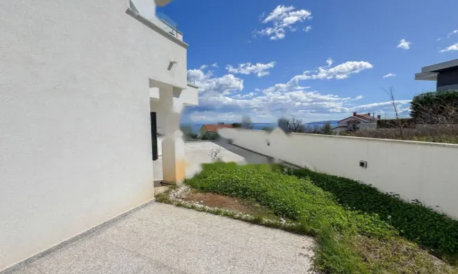 Недвижимость Трёхкомнатная квартира в Центре: 13