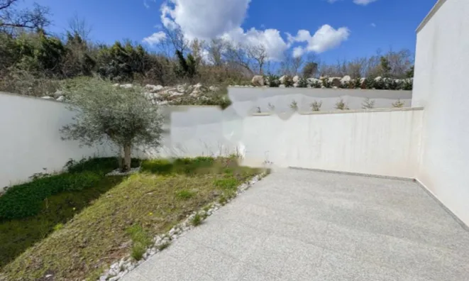 Недвижимость Трёхкомнатная квартира в Центре: 15