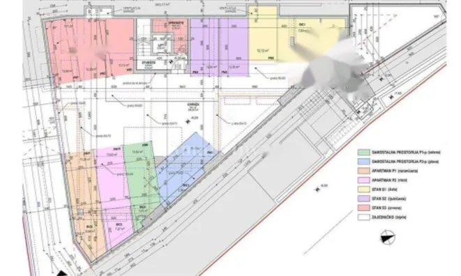 Недвижимость Трехкомнатная квартира, центр: 9