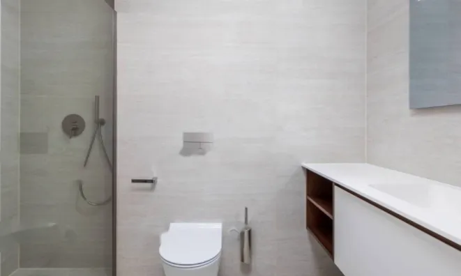 Недвижимость Трехкомнатная квартира, центр: 25