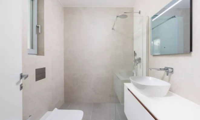 Недвижимость Трёхкомнатная квартира в центре: 5