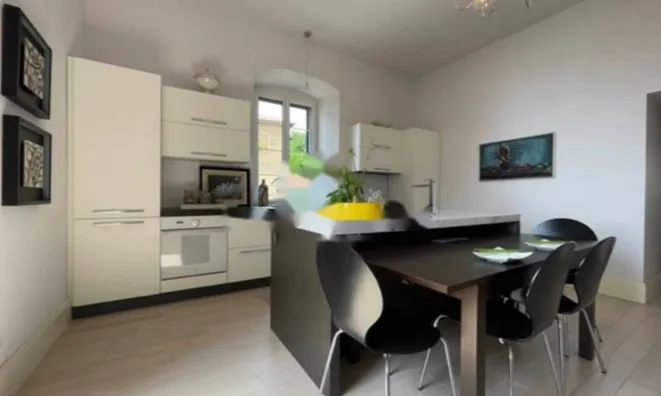 Недвижимость Трёхкомнатная квартира Центр: 5