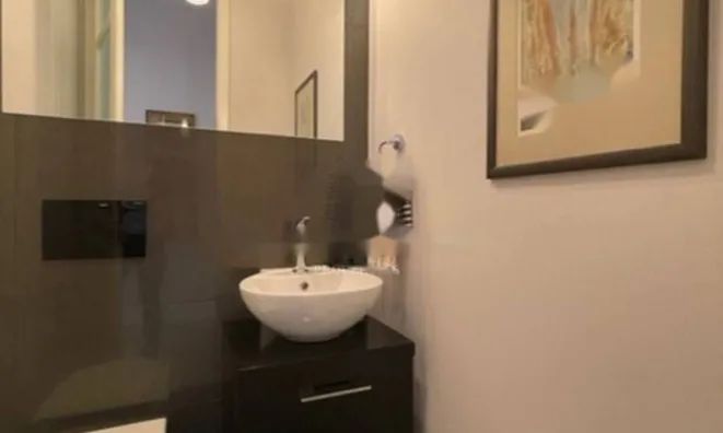 Недвижимость Трёхкомнатная квартира Центр: 11