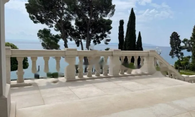 Недвижимость Трёхкомнатная квартира Центр: 15