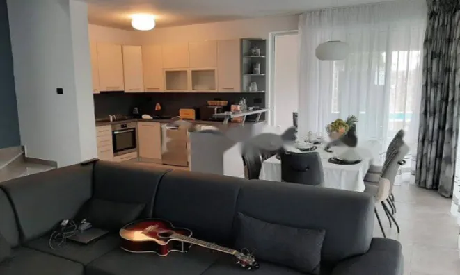 Недвижимость Семейный дом 180 м², Опатия: 6