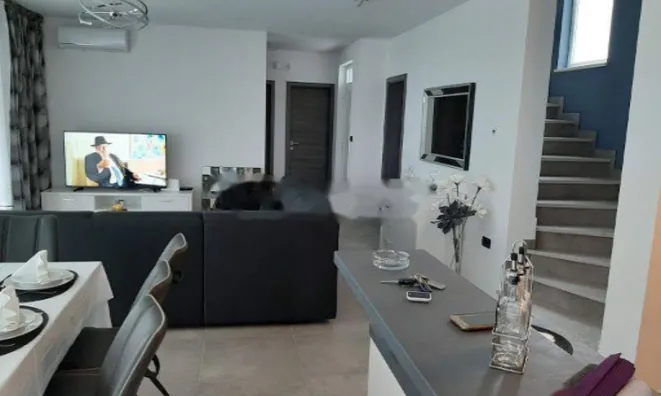 Недвижимость Семейный дом 180 м², Опатия: 7