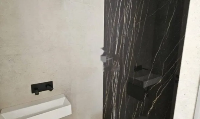 Недвижимость Двухкомнатная квартира в центре: 13