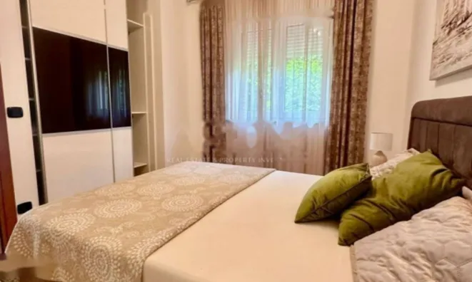 Недвижимость Трёхкомнатная квартира Центр: 6