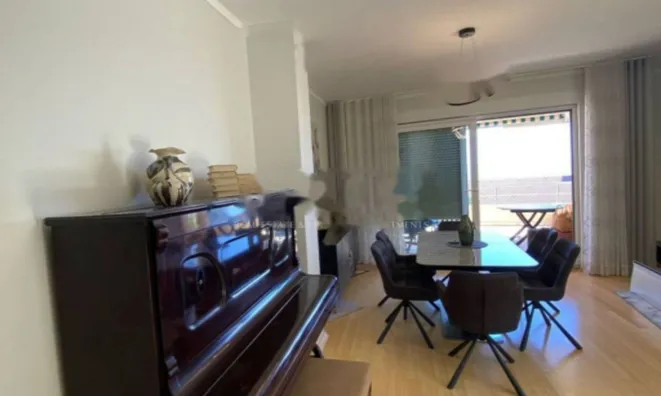 Недвижимость Трёхкомнатная квартира Центр: 14