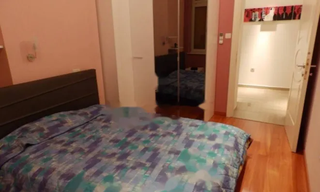 Недвижимость Трехкомнатная квартира в центре: 15