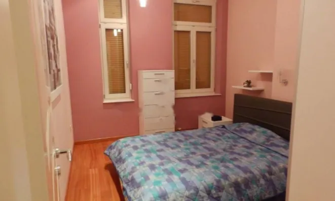 Недвижимость Трехкомнатная квартира в центре: 16