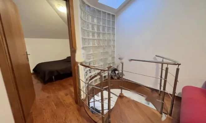 Недвижимость Четырехкомнатная квартира в центре, Опатия: 21