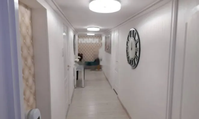 Недвижимость Четырехкомнатная квартира в центре: 20