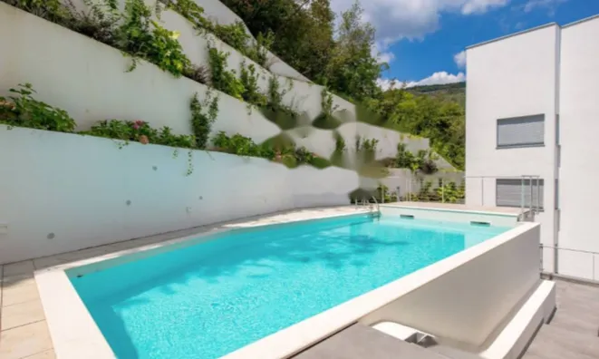 Недвижимость Трёхкомнатная квартира в центре: 6