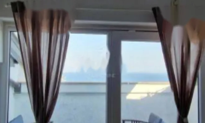 Недвижимость Трехкомнатная квартира Побри: 1