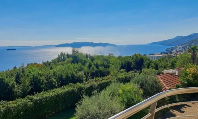 Недвижимость Четырёхкомнатная квартира в центре: 2