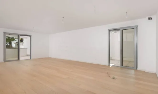 Недвижимость Трёхкомнатная квартира в Центре: 16