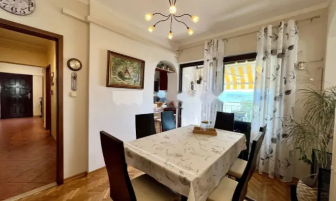 Недвижимость Четырёхкомнатная квартира, Опатия: 5