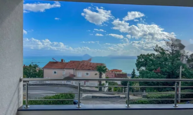 Недвижимость Трехкомнатная квартира в центре Опатии: 1