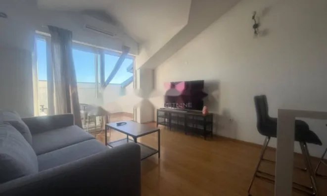 Недвижимость Трехкомнатная квартира, Опатия: 1